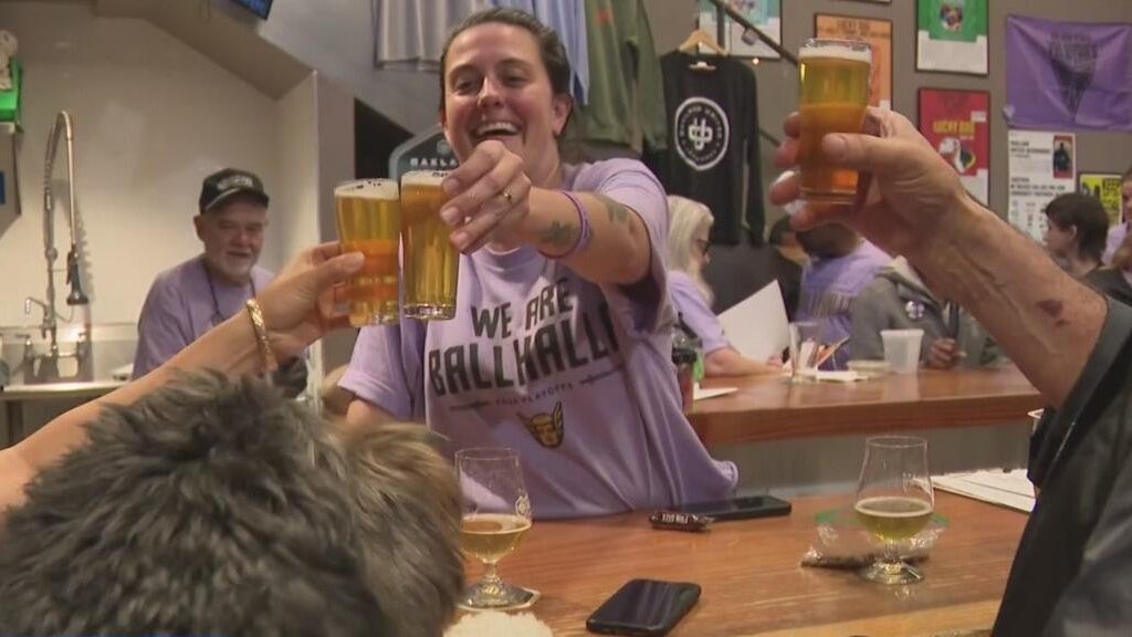 Valkyries fans pack Oakland bar to cheer on team as playoff series shifts to Atlanta — CBS Bay Area (KPIX), Tyler Dining news