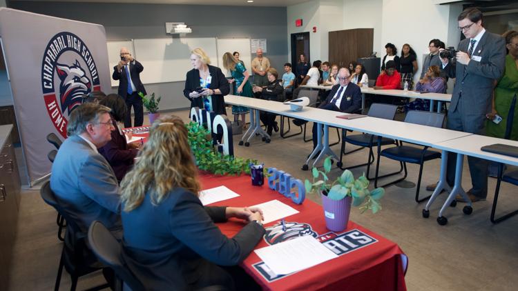 Killeen high school hosts signing ceremony for jailer program students — KCEN (Central Texas), Tyler Schools news