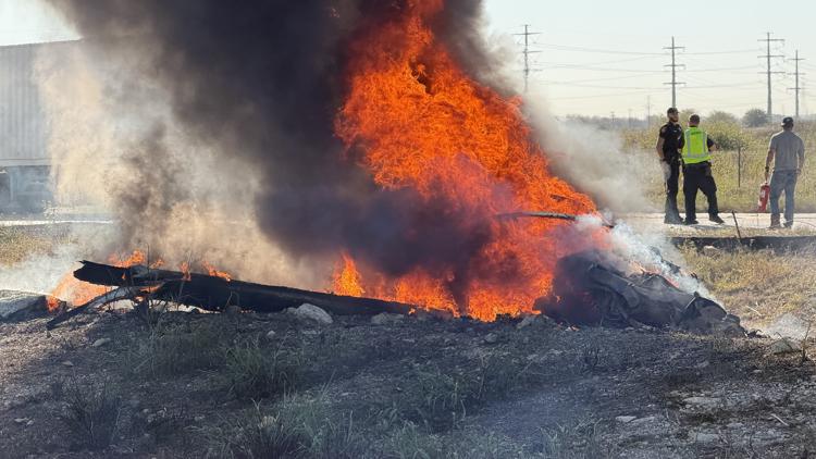 'You just want to help': Witness recounts deadly Fort Worth plane crash — WFAA (Dallas-Fort Worth), Tyler Community news
